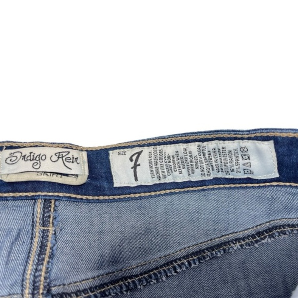 Indigo Rein 7 Blue Denim Mini Skirt Button Front Raw Hem Y2K Boho Festival - Picture 5 of 6